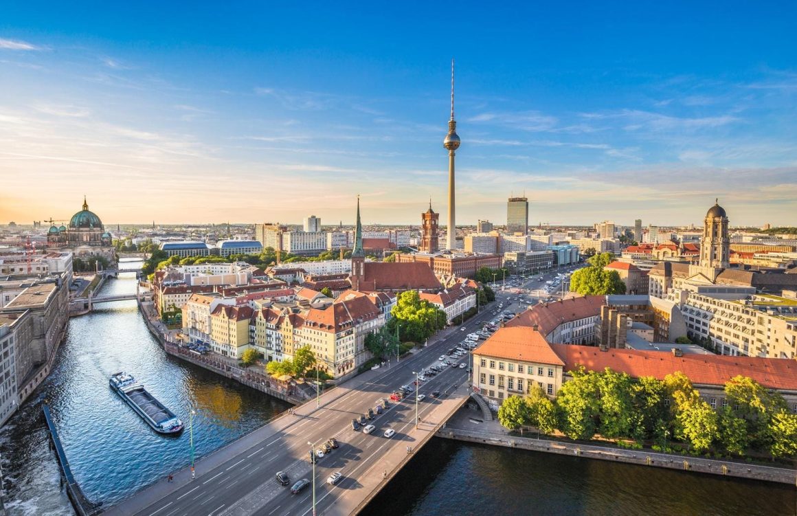Americans Considering Europe for Relocation