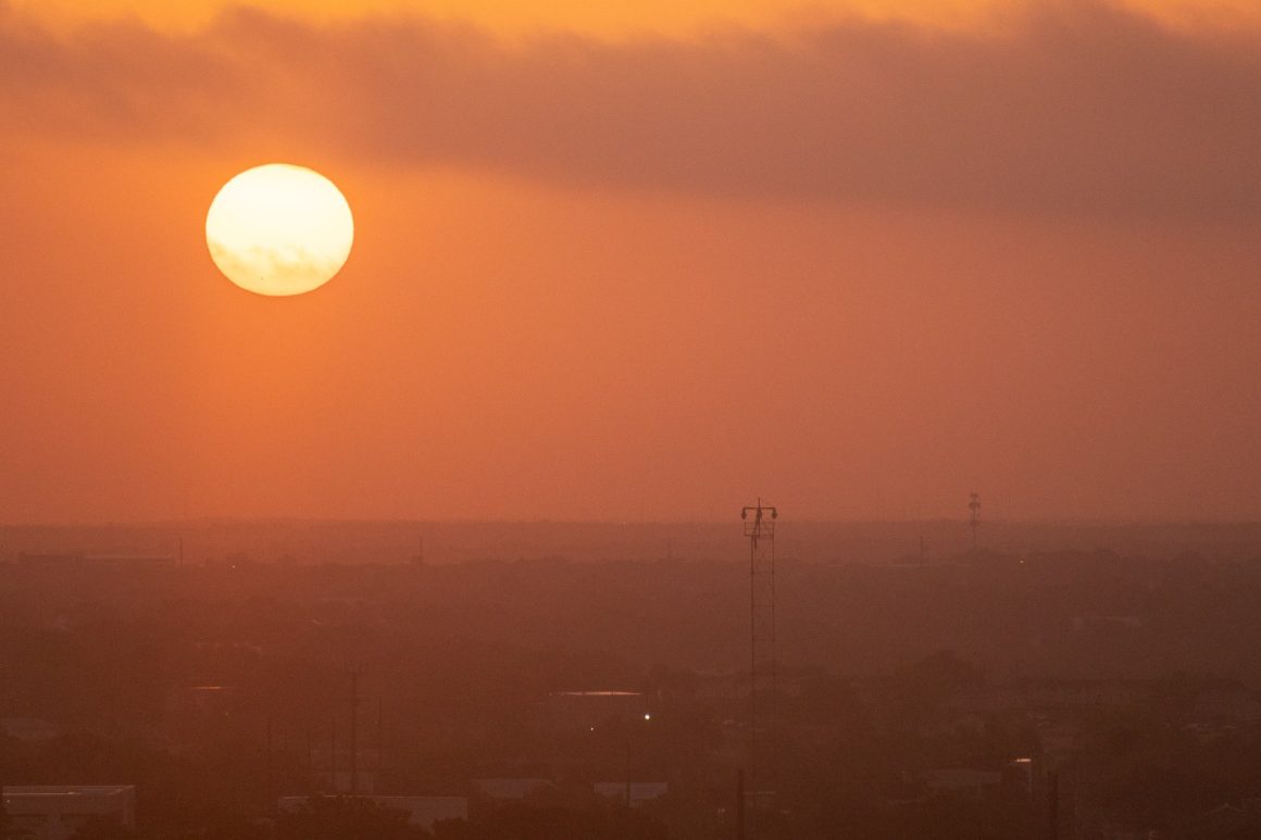 Heat Advisory Issued in Eastern Montana Amid High Temperatures