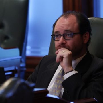 Illinois Sets Landmark AI Regulations