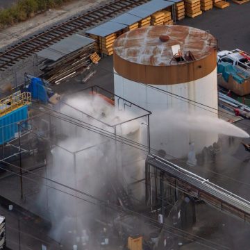 222883a5-6c2c-4ec0-a2a5-8937386a3388 Southern California Faces Ongoing Threat from Overheating Chemical Tank