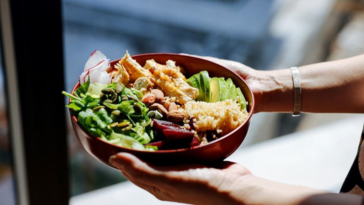 Diet Changes May Slow Aging, Study Finds