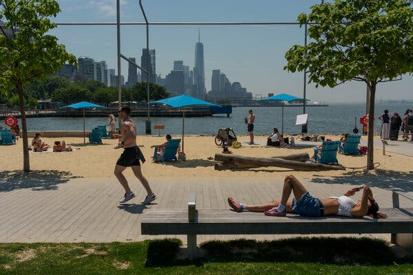 34153a59-17d0-4f25-ab81-07e2365f6905 Summer of 2026: A Longer Stretch of Warm Days