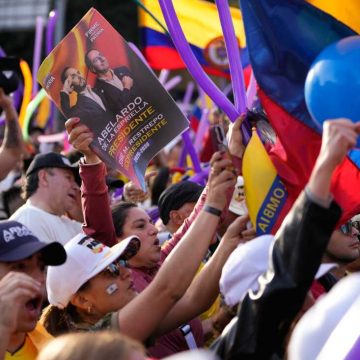 Colombian Presidential Candidates and Their Distinct Campaign Approaches