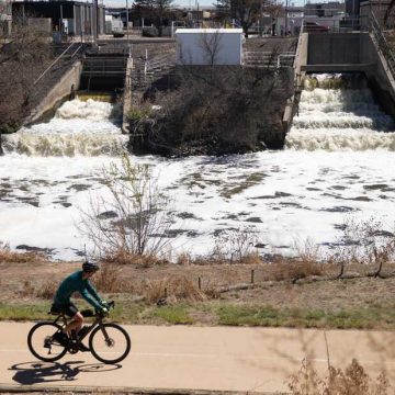 Local Efforts in Climate Action Amid Federal Policy Rollbacks