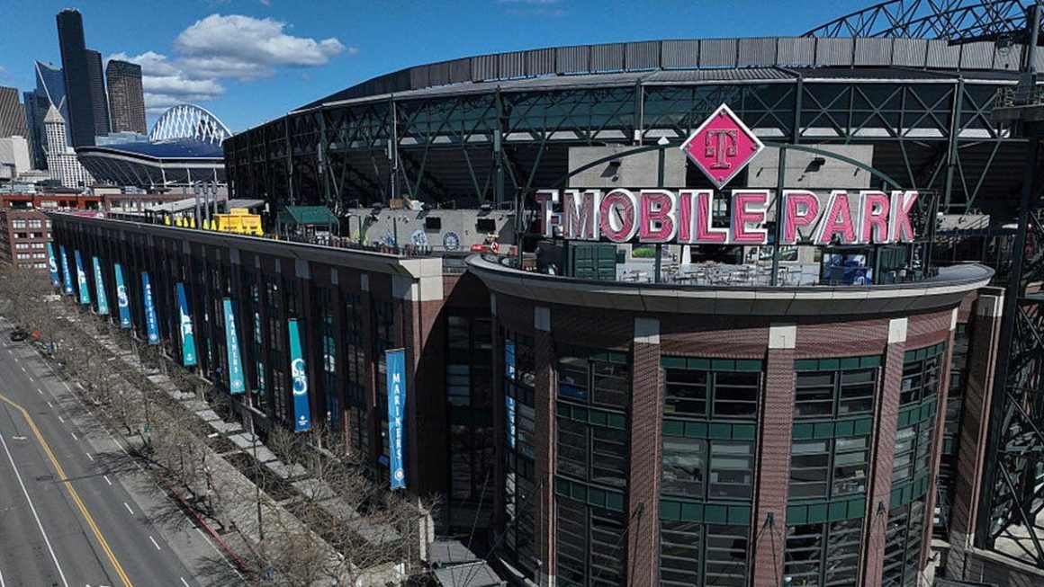 Fan Hit by Foul Ball at Mariners vs. Padres Game