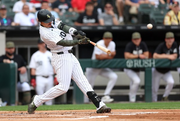 4bb62798-b91b-4bfd-896f-eece988462ee White Sox Dominates the Cubs with a Powerful Win