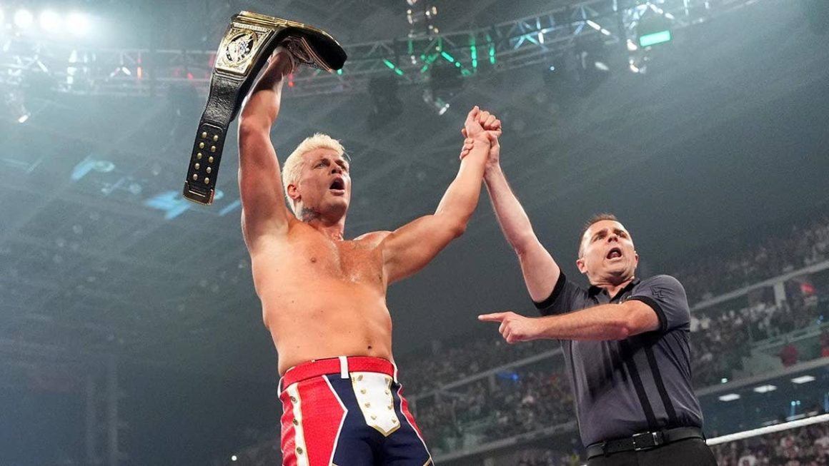 Controversial Call in WWE Title Match