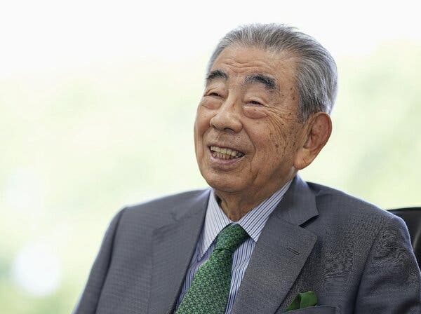 62a136fd-096f-4119-868e-81a9fa412a4d Toshifumi Suzuki: The Visionary Behind 7-Eleven Japan