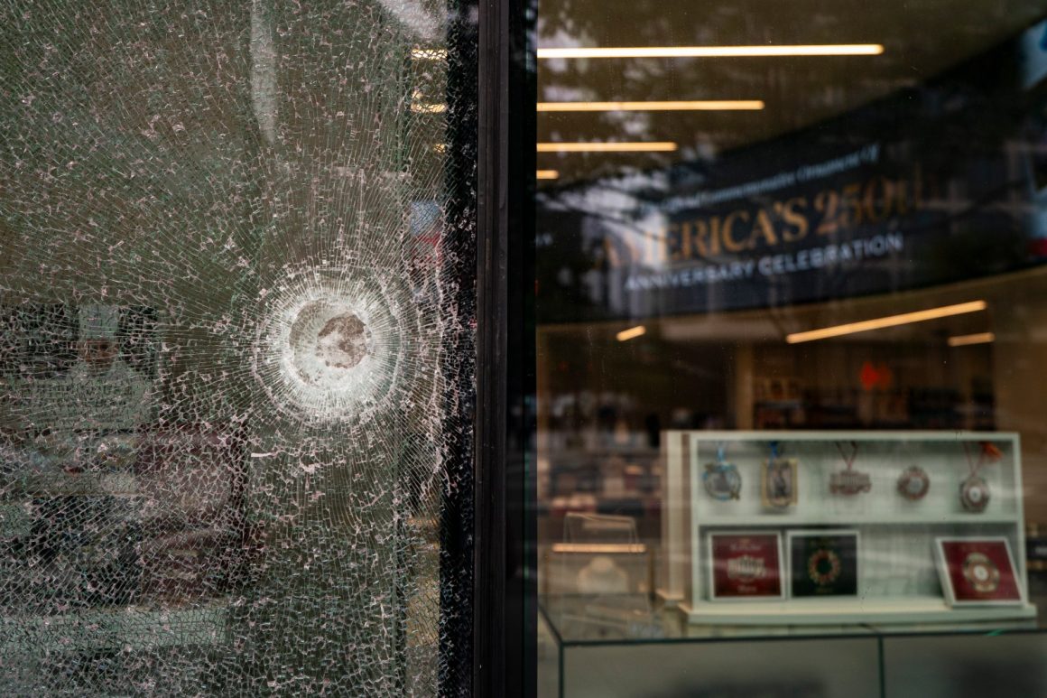 DOJ Cites Shooting in Defense of Trump’s Ballroom Plan