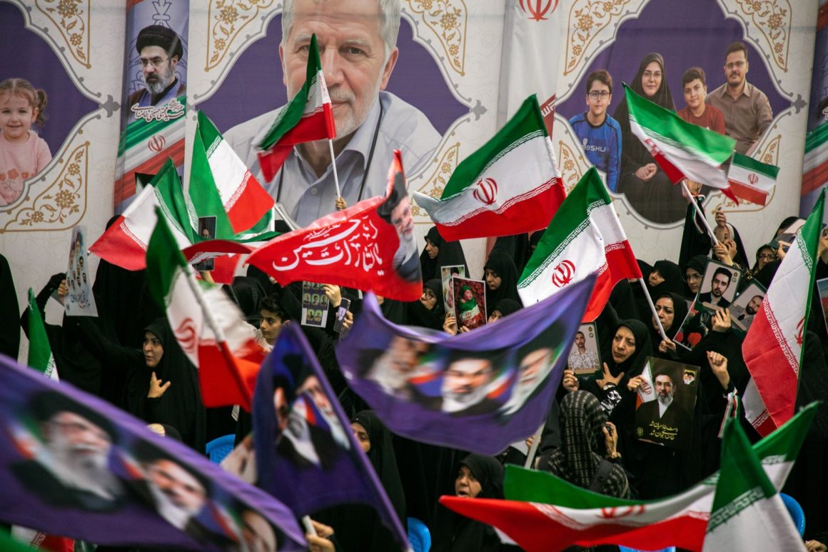 U.S.-Iran Negotiations Face Complicated Dynamics Amid Differing Statements
