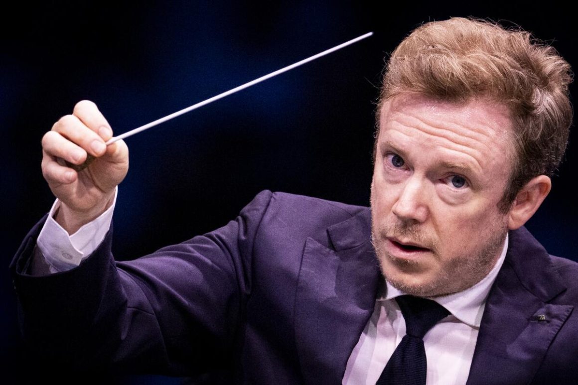 Daniel Harding Named as Los Angeles Philharmonic’s Next Music Director
