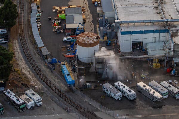 6c77d307-e035-4812-adaa-08ce0b8637dd Firefighters Battle Chemical Tank Risk in Garden Grove