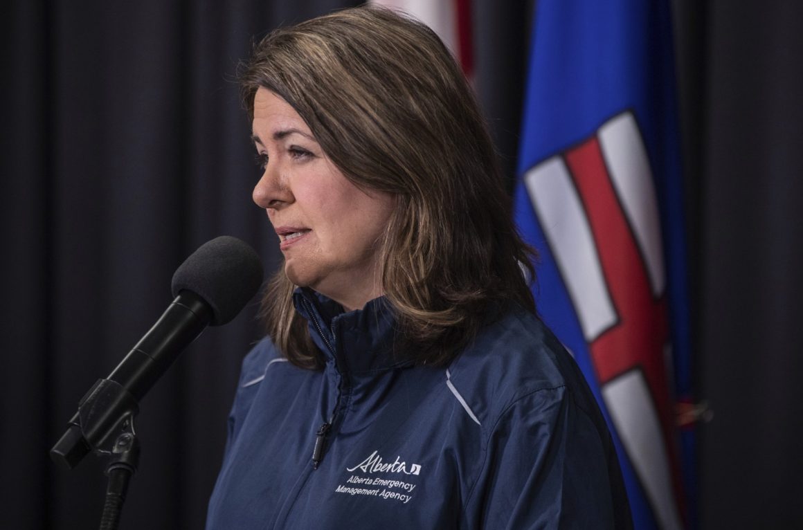 Danielle Smith’s Campaign for Alberta to Stay in Canada Amid Separation Talk