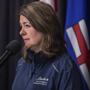 6f16c6f1-9cbe-4b7d-b3b5-8f413338d6e4 Danielle Smith’s Campaign for Alberta to Stay in Canada Amid Separation Talk