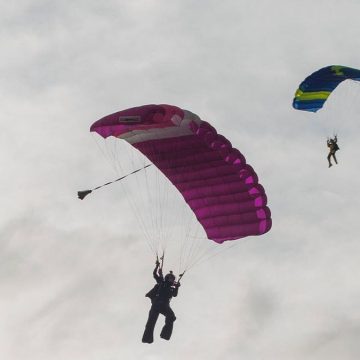6f17b638-d450-41fe-bd9a-2b8eaf393368 Skydiver Dies After Midair Collision in Washington State