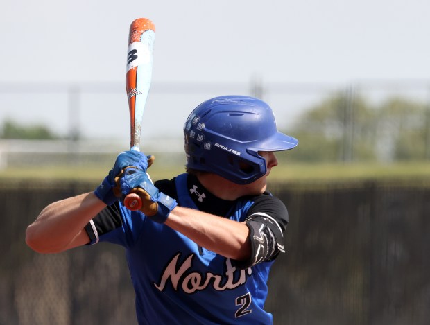 87e95d6d-08a2-4378-bf15-7158bd427604 Ben Auer Becomes an Ace for St. Charles North in Regional Victory