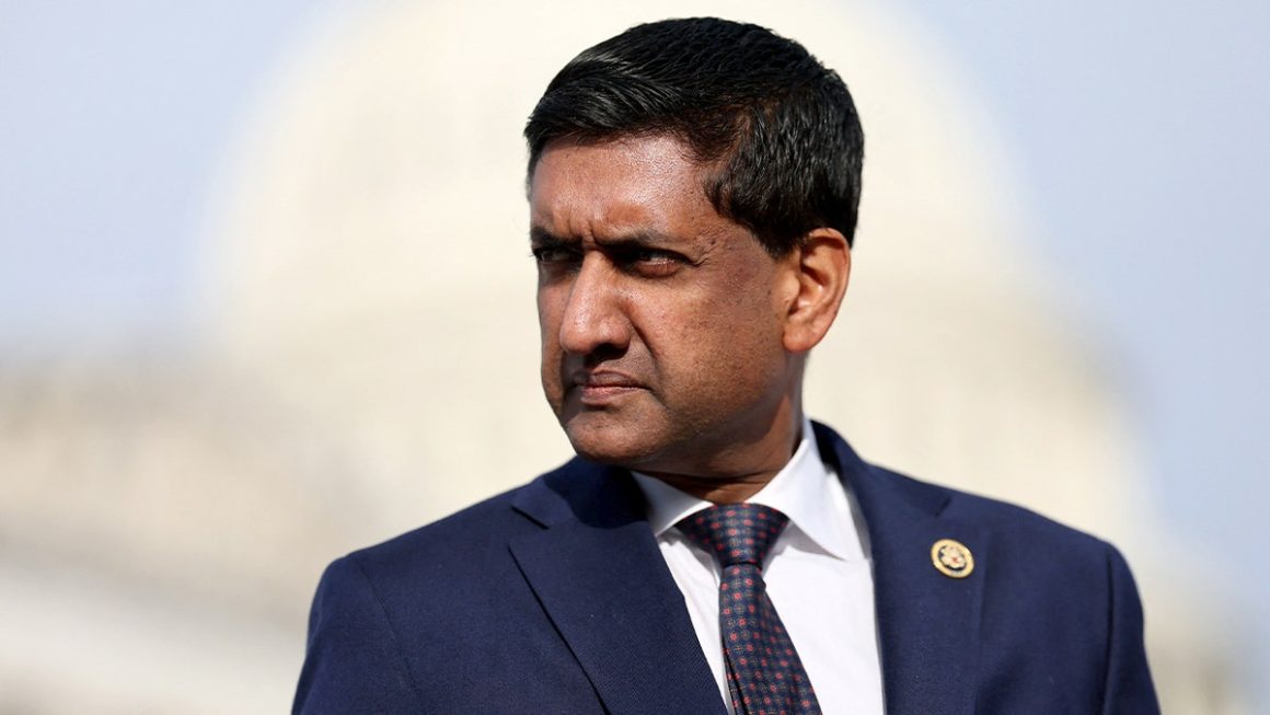 Rep. Ro Khanna Criticizes Status Quo Politics for Democrats’ Working-Class Disconnect