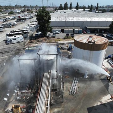 91e420f7-2f96-4eae-9806-4afde78e85ba Southern California Residents Evacuated Due to Chemical Tank Threat