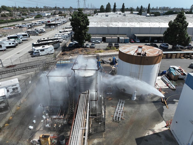 91e420f7-2f96-4eae-9806-4afde78e85ba Southern California Residents Evacuated Due to Chemical Tank Threat