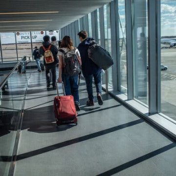 U.S. Airports Begin Enhanced Health Screenings for Ebola
