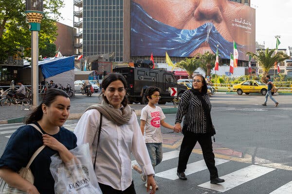 9add3f39-2bd9-4d5c-b4cb-2a7a9b7d2402 U.S.-Iran Negotiations Progress But No Breakthrough in Sight