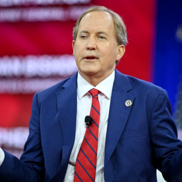 Texas Orders Muslim University Shutdown Over Illegal Degree Programs