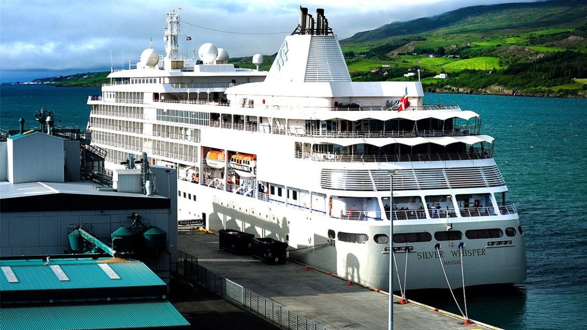 Rescue Mission: Silver Whisper Aids Stranded Sailor in Pacific