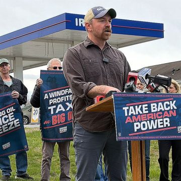 Controversy Surrounds Democratic Candidate Over Past Remarks
