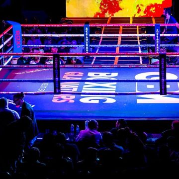 Controversial Knockout Raises Questions in Boxing Bout