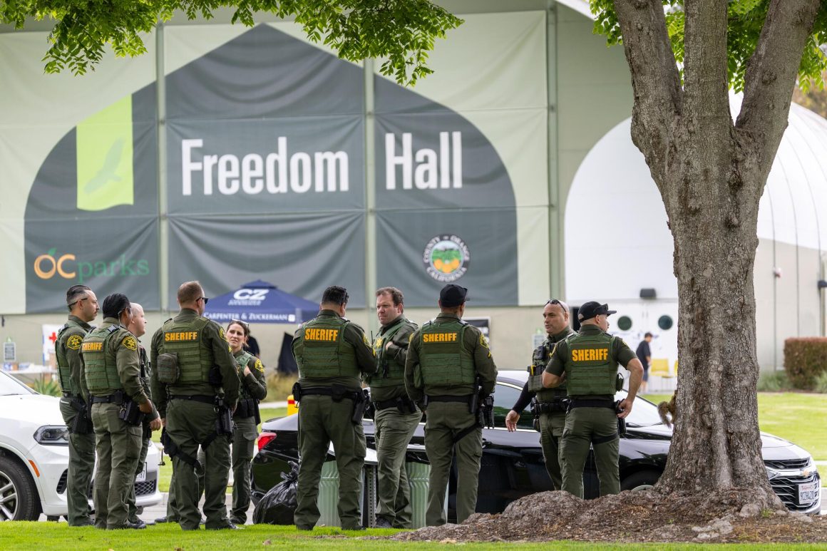 d401eebb-ce8f-400a-af0f-bc248fdd89f5 Orange County Evacuees Deal with Uncertainty as Chemical Leak Threatens Safety