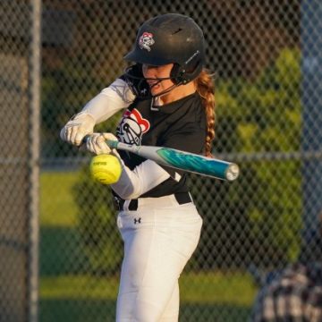 da99dd92-7736-4204-a75c-510a5d83bf5e Audrey Hennings: A Resilient Athlete Shines for Lincoln-Way Central