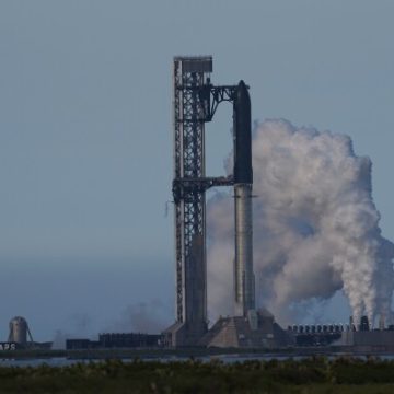 SpaceX’s Launch of Upgraded Starship for NASA’s Moon Mission