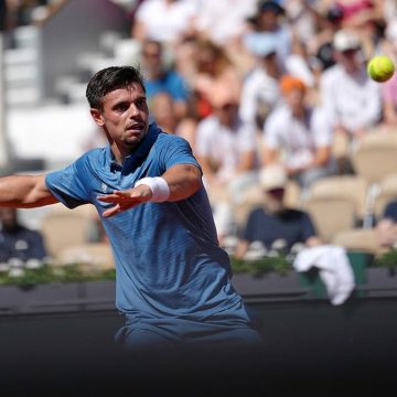 Arthur Gea’s Urgent Break During French Open Match