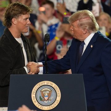e2b2cc74-51cf-47e7-9d64-974c5b938662 Controversy Surrounds Jaxson Dart’s Support for Trump