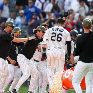White Sox Triumph Over Cubs in Extravagant City Series Finale