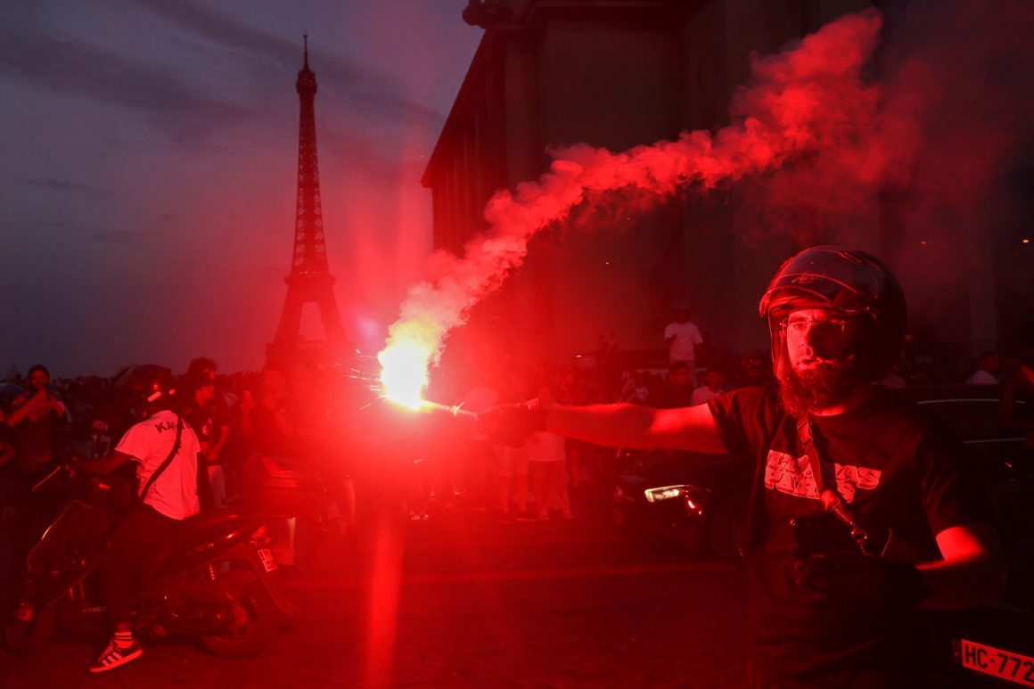 fbc8e7b6-4c37-4b6a-90e0-4044f8362673 Paris Saint-Germain’s Victory Celebrations Turn Chaotic