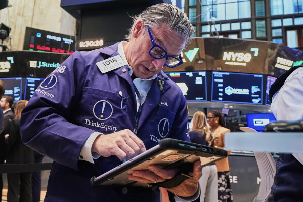 032d7b84-ac24-490d-b5ba-c8d17d4b663e AI Stocks’ Volatility Leads to Wall Street Fluctuations