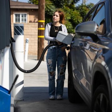 Challenges Linger Despite U.S.-Iran Deal as Economic Concerns Persist