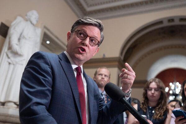1294e060-8551-413c-9be4-752253eb0fda Trump Nominates Jay Clayton as Director of National Intelligence Amid Controversy