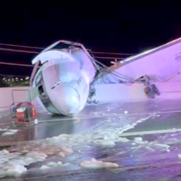 Business Jet Crash on Texas Highway Results in Fatality