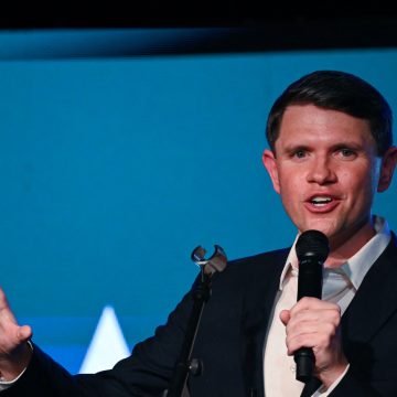 Houston Attorney Shifts Support in Texas Senate Race