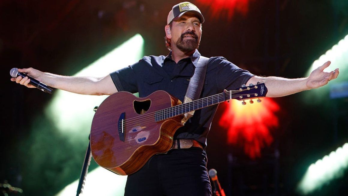Rodney Atkins on the Importance of Staying True