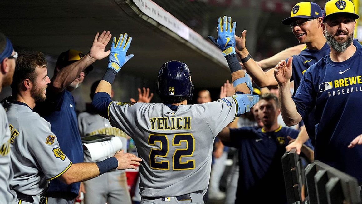 Milwaukee Brewers vs. Cincinnati Reds: Preview and Betting Guide