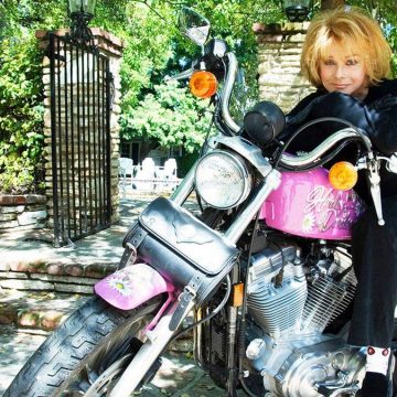 Ann-Margret Embraces a Life of Adventure and Nostalgia at 85