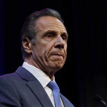 1fbdbcdf-76a2-4ce8-852e-8cc12738ef4c Families Push for Accountability in Cuomo Nursing Home Controversy