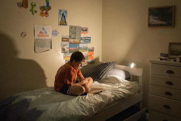 224de176-8b30-4696-be47-c974345ab0b2 Australia’s Social Media Ban and Its Effects on Young Teens