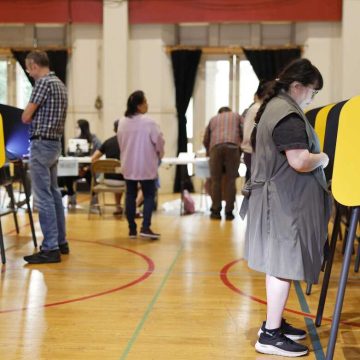 Californians Head To The Polls To Vote Yes Or No On Prop 50 Republican Voting Overhaul Reintroduced with New ID Requirement