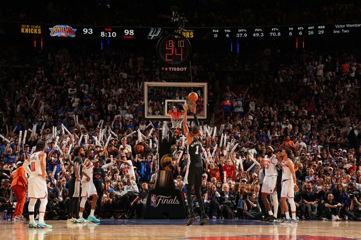 Spurs End Knicks’ Win Streak, Stirring Drama in NBA Finals Game 3