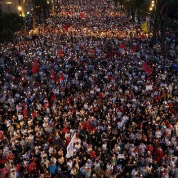 41f5f7af-e0ef-441c-9d26-f39833498629 Protests in Albania Highlight Local Political Discontent Amid Luxury Tourist Site Plans
