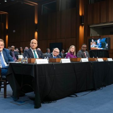 424a555c-52b5-49ba-a330-c33287f55122 Congress Proposed Bill to Reshape College Sports Revenue
